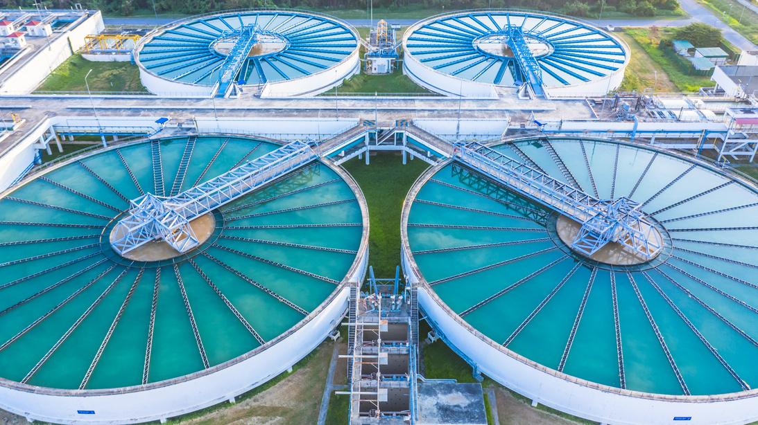 Resort pool filtration